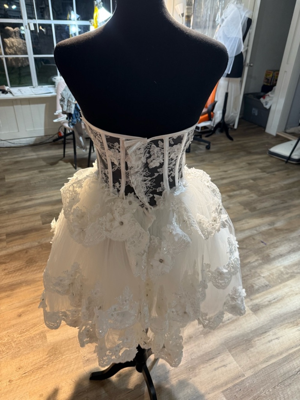 Strapless White Lace Appliqué Tulle Cocktail Dress